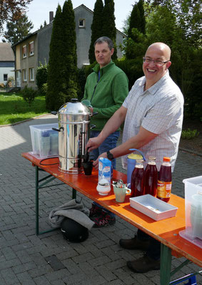 Die Männer vom Kaffee- und Eistee-Service