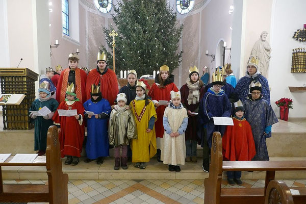 Beim Schlusslied der Sternsinger