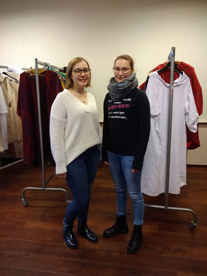Mit in der Organisation: Jana Kirchner und Uschi Wodausch