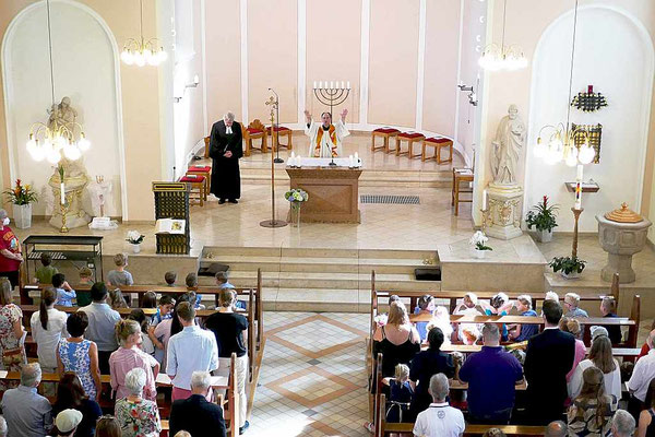 Segnung der Gottesdienstbesucher und -besucherinnen