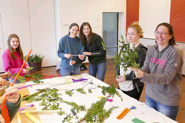 Steffi Gockel (2. v. l.) und Katja Schlienbecker (r.) waren in früheren Jahren auch dabei