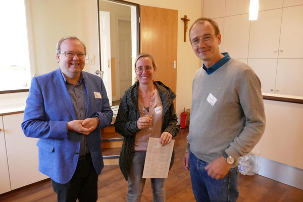 ... der Veranstaltung entgegen
