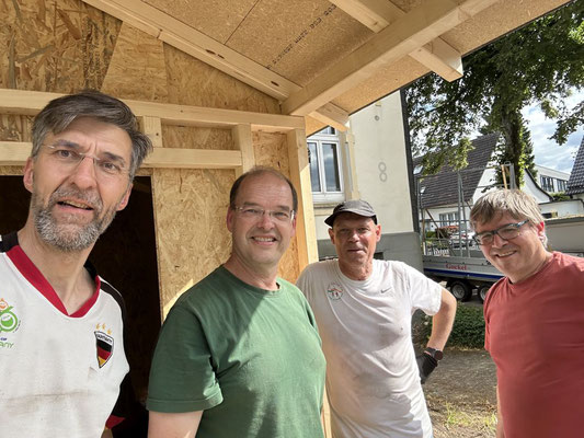 Ein Teil des Aufbauteams