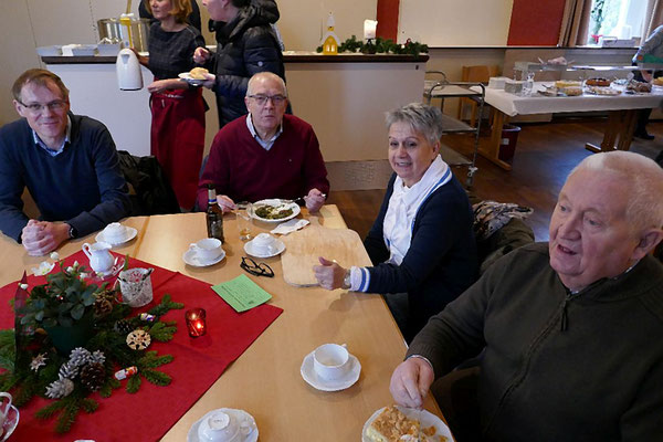 Man lässt es sich schmecken