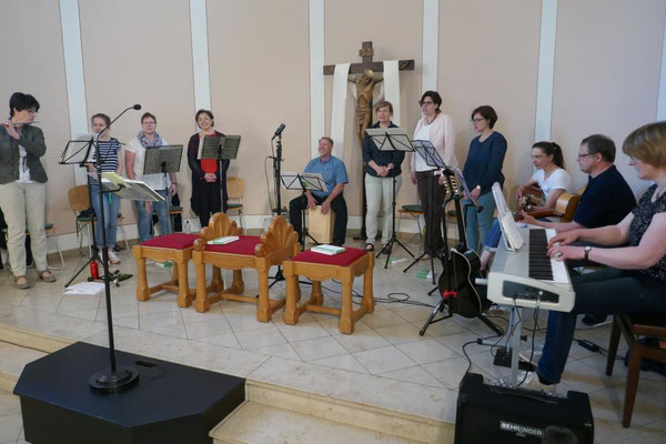 Der Kreis für junge Musik während des Schlusslieds