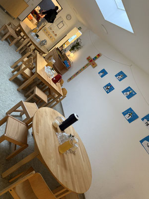 Ein Blick in den Flur des Kindergartens