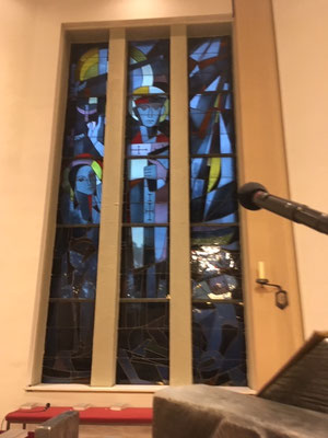 Kirchenfenster mit St. Augustinus und Monika