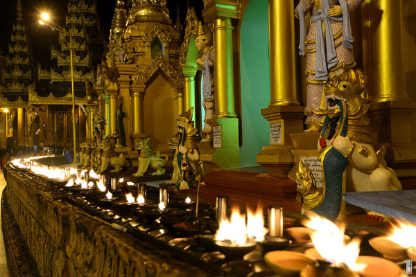 Shwedagon Pagoda [Yangon/Myanmar]