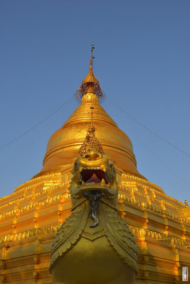 Kuthodaw Pagoda [Mandalay/Myanmar]