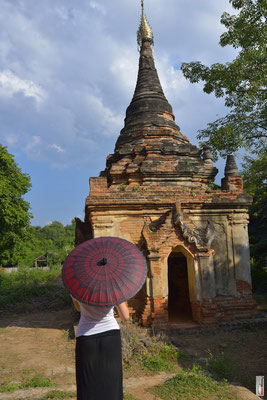 Yadana Hsimi Pagodas [Inwa/Myanmar]