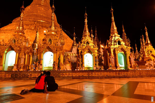 Shwedagon Pagoda [Yangon/Myanmar]