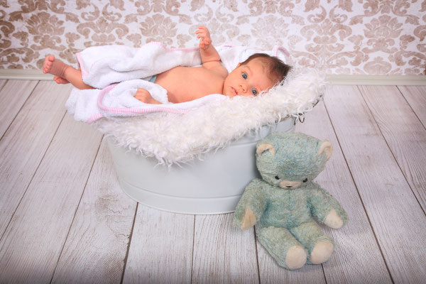 Neugeborenenfotografie Newborn von Vajus Fotografie Fotos in Kerpen Frechen Hürth Pulheim Erftstadt Erftkreis Köln 