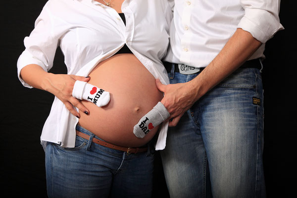 Babybauchfotografie Babybauchfotos von Vajus Fotografie Fotos in Kerpen Frechen Hürth Pulheim Erftstadt Erftkreis Köln 