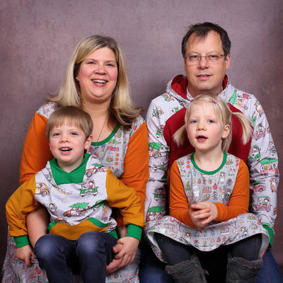 Familienfotografie Familienfotos Kinderfotos von Vajus Fotografie Fotos in Kerpen Frechen Hürth Pulheim Erftstadt Erftkreis Köln 