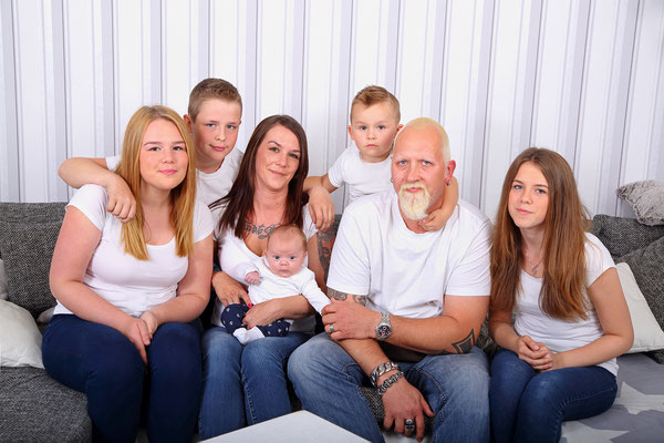Familienfotografie Familienfotos Kinderfotos von Vajus Fotografie Fotos in Kerpen Frechen Hürth Pulheim Erftstadt Erftkreis Köln 