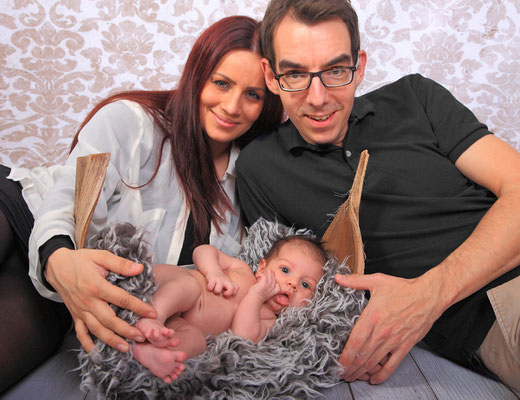 Neugeborenenfotografie Newborn von Vajus Fotografie Fotos in Kerpen Frechen Hürth Pulheim Erftstadt Erftkreis Köln 