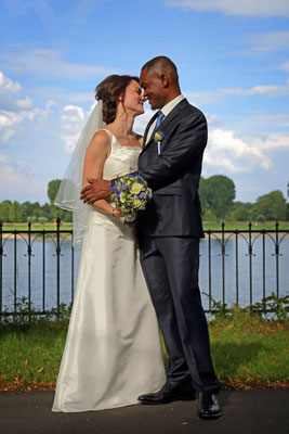Hochzeitsfotografie Hochzeitsfotos Weddingfotos von Vajus Fotografie Fotos in Kerpen Frechen Hürth Pulheim Erftstadt Erftkreis Köln 