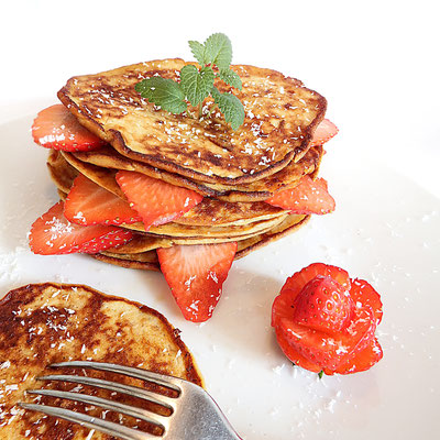 Pancakes, Vanille, Erdbeeren