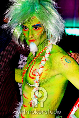fluor elf boy painting