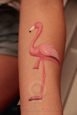 Pink Flamingo Tattoo temporal Madrid  P"artmakerstudio"articulares 