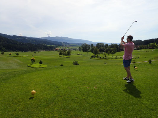 Golf_(c) TVB Naturpark Zirbitzkogel-Grebenzen (2) (1)