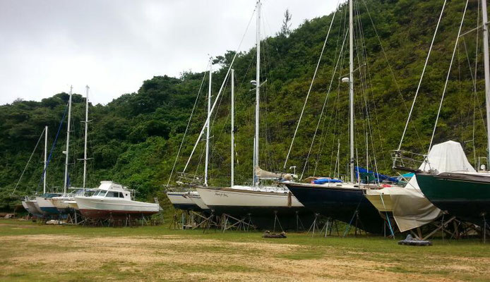 The Boatyard Tonga...hier wird die BORA an Land gestellt...