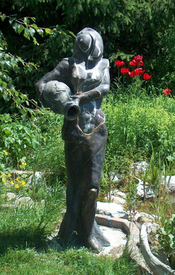 "Der gegossene Krug" Russischer Serpentin auf Bronze, h. 175 cm