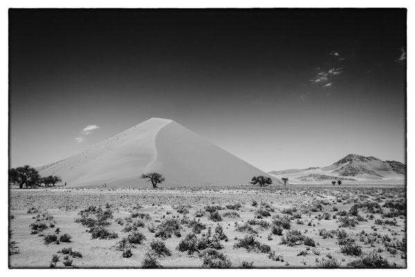 Road Sossusvlei