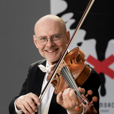 MILAN RADIČ Solobratschist