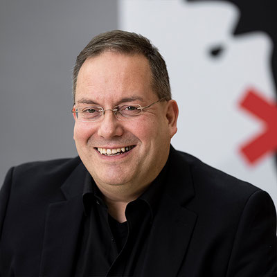 STEPHAN SCHULTZ Leitung Künstlerische Produktion