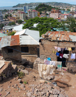 Sur les hauteurs de Mwanza vue 01