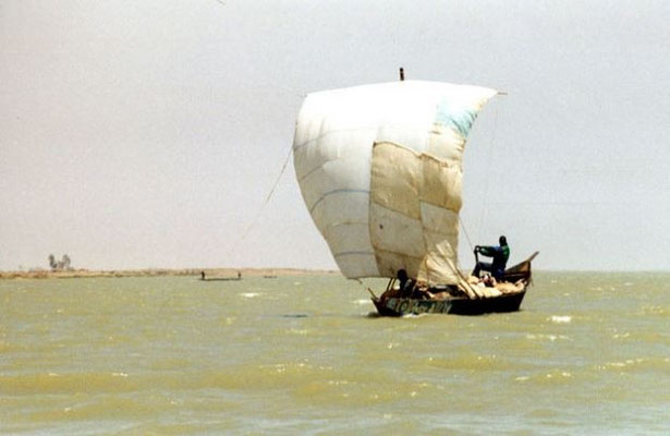 Le patchwork de tissus est inspiré des voiles d’embarcations traditionnelles