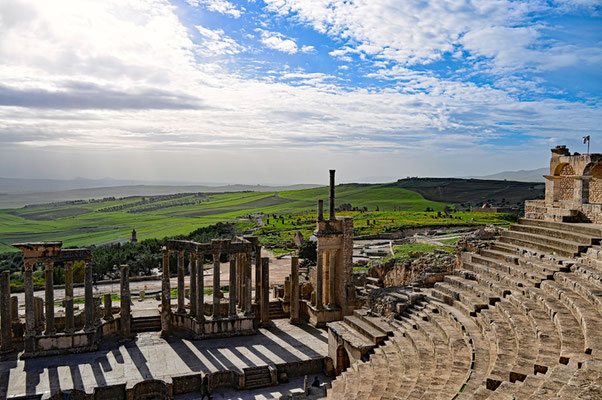 Dougga Archiologiepark, Röm. Theater