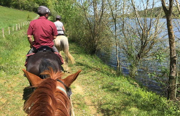 Horse-back riding tours Crins de la Boulise Mascaraàs-Haron (Vic-Bilh / Madiran)