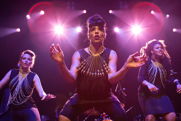 With Zap Mama in New York, all photographs © ebru yildiz 2015, all rights reserved, images may not be reproduced, transmitted, displayed, published or broadcast without the prior written permission from ebru yildiz.