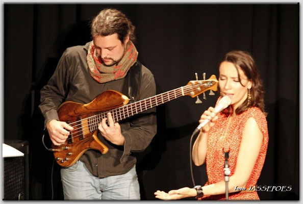 w/ Johnny! Jonathan Ihlenfeld Cuñado - bass