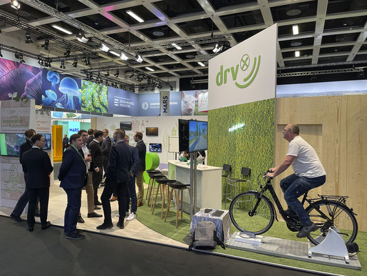 Fahrradsimulator mit einem Trekkingbike auf der Grünen Woche