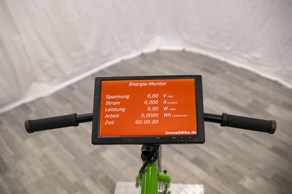 Das Umweltbike V2 hat gleich einen 10" Monitor integriert