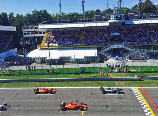Ligne de départ du Grand Prix de F1 à Monza en septembre 2015