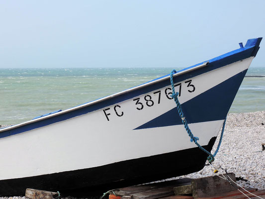 Barque de pêcheur sur la plage