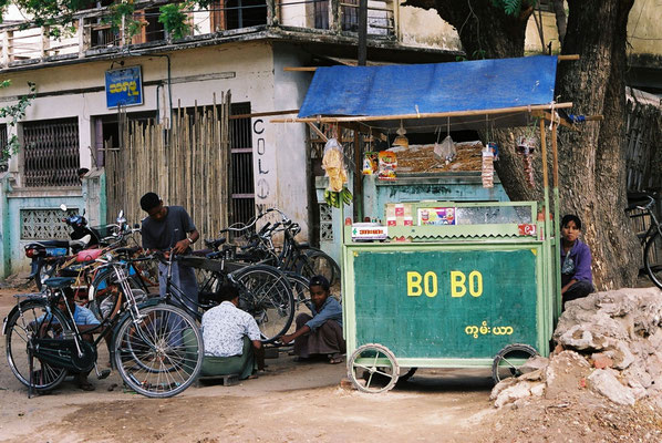 Les Bobo à Bagan , Birmanie