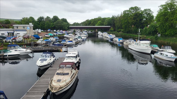 Kanal in den Loch Lomond in Balloch