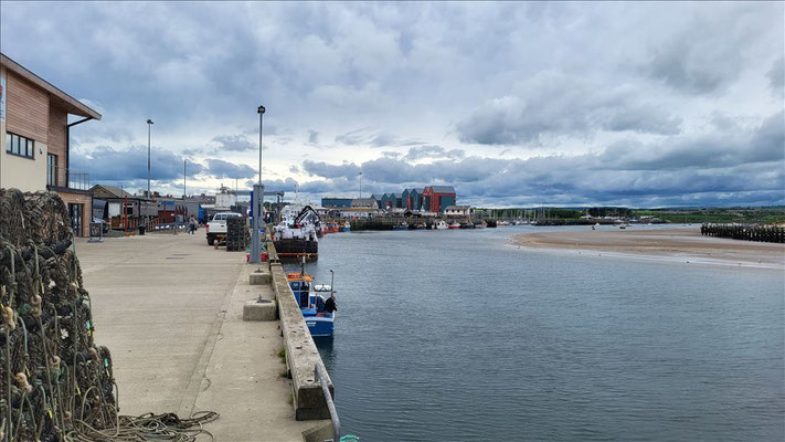 Mittag am Hafen