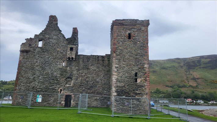 Lochranza Castle