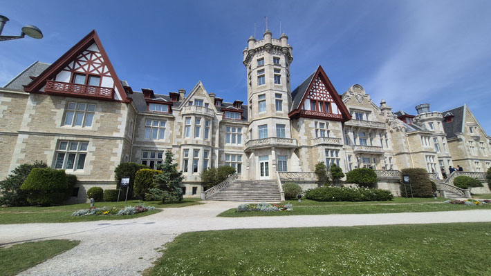 Palast