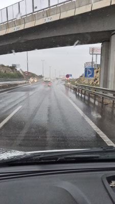 schiet Wetter bei der Weiterfahrt