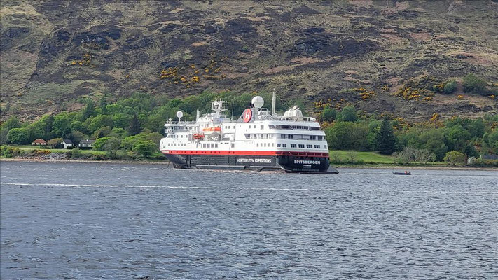 Schiff Hurtigruten vo Fort William