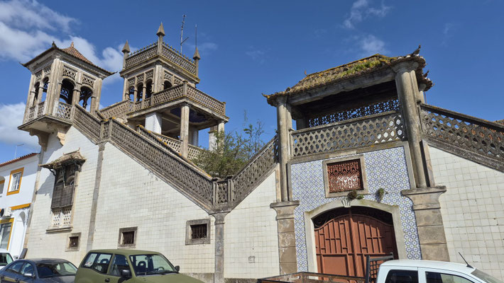 altes palastartiges Haus Maria Dona