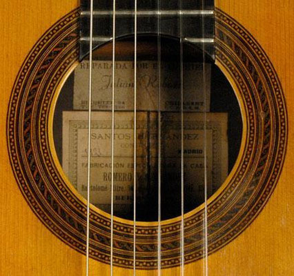 Santos Hernandez 1921 - Guitar 2 - Photo 1