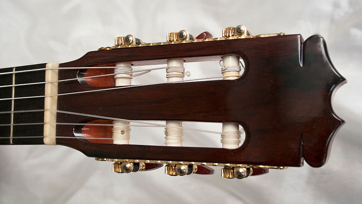 Hermanos Conde 1984 - Guitar 4 - Photo 1
